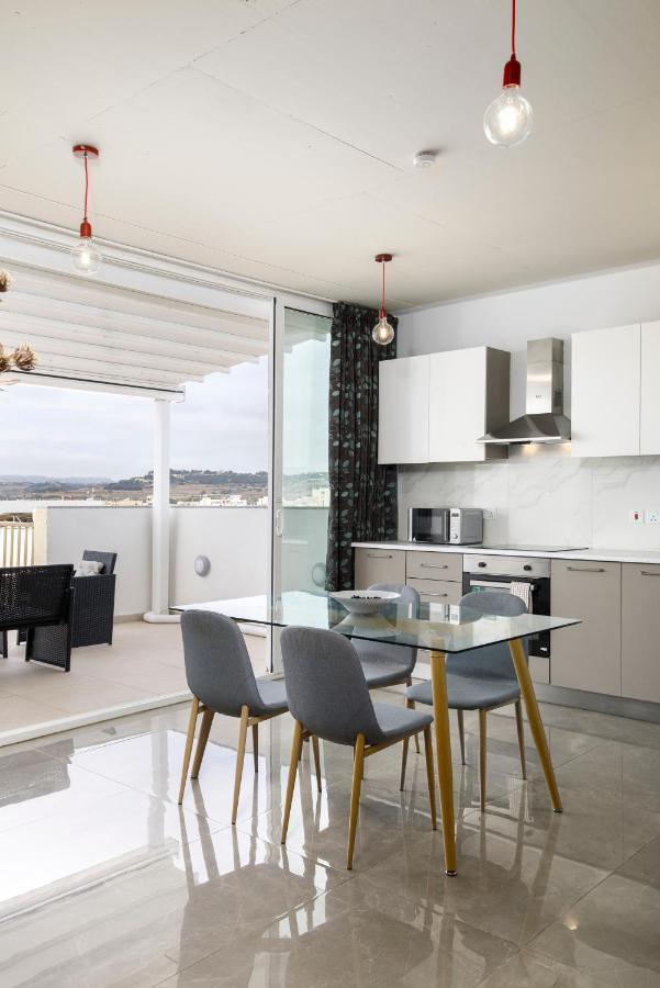Hilltop Apartments - Stylish Comfort Living Close To The Sea, Bugibba เซนต์พอลส์เบย์ ภายนอก รูปภาพ