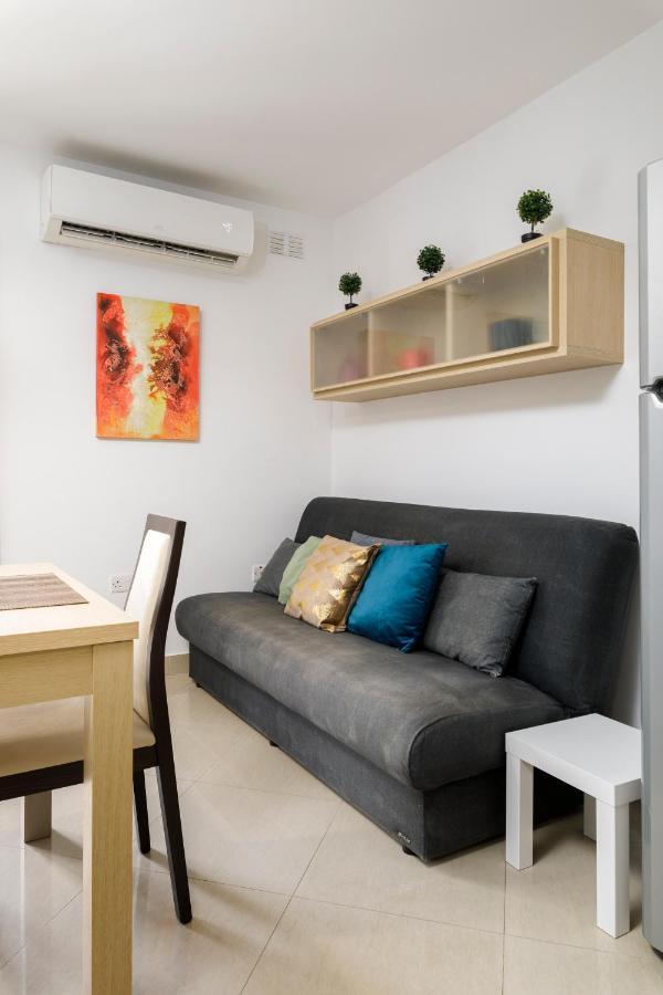Hilltop Apartments - Stylish Comfort Living Close To The Sea, Bugibba เซนต์พอลส์เบย์ ภายนอก รูปภาพ