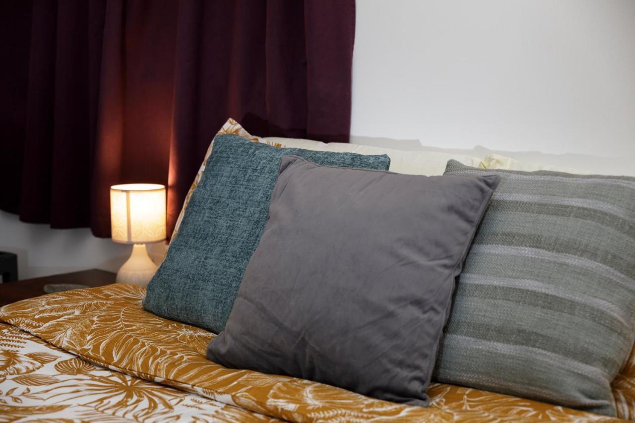 Hilltop Apartments - Stylish Comfort Living Close To The Sea, Bugibba เซนต์พอลส์เบย์ ภายนอก รูปภาพ