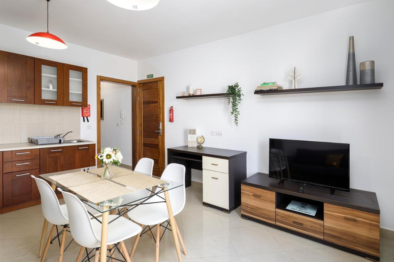 Hilltop Apartments - Stylish Comfort Living Close To The Sea, Bugibba เซนต์พอลส์เบย์ ภายนอก รูปภาพ